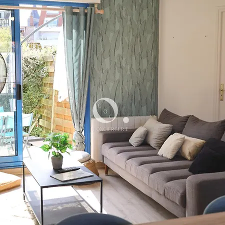 Coc - Entre Terre Et アパート